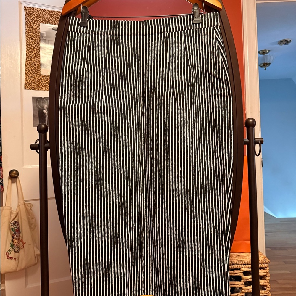 Vixen by Micheline Pitt Monochrome Striped Pencil Skirt